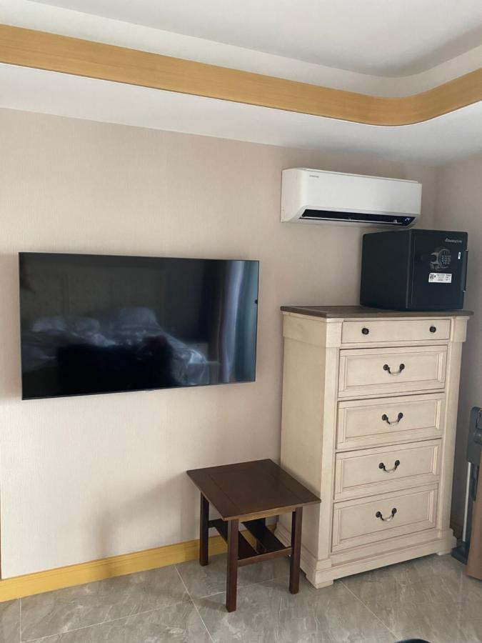 Walking Street Condo Beautiful 1 King Bedroom Angeles Exteriör bild
